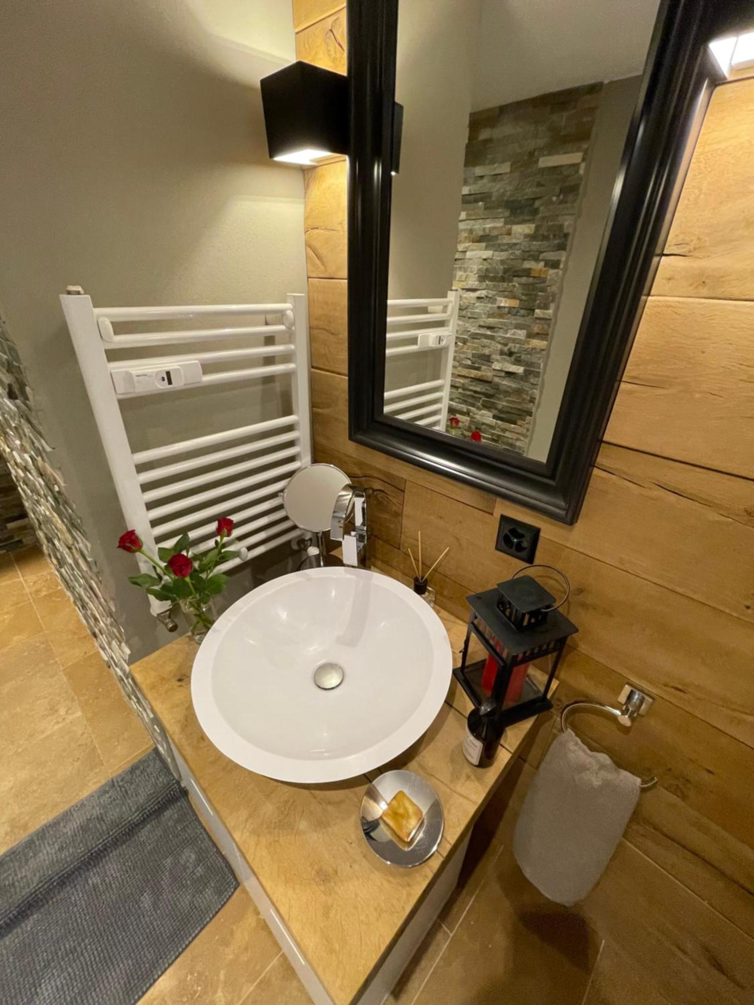 Luxury Apartment 克莱恩 蒙塔纳 外观 照片