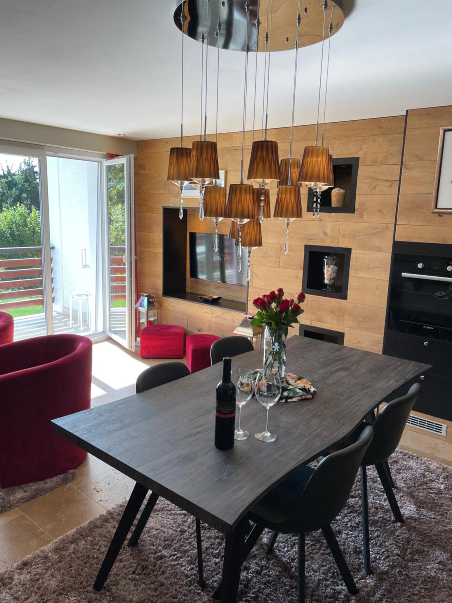 Luxury Apartment 克莱恩 蒙塔纳 外观 照片
